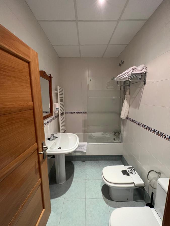 Hostal Villa El Colmenar Mombeltran Ngoại thất bức ảnh